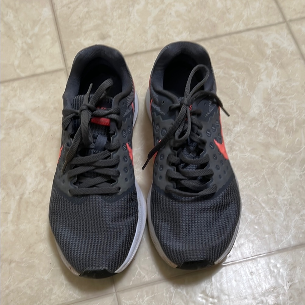 Nike Women’s Downshifter 7 Running Shoe